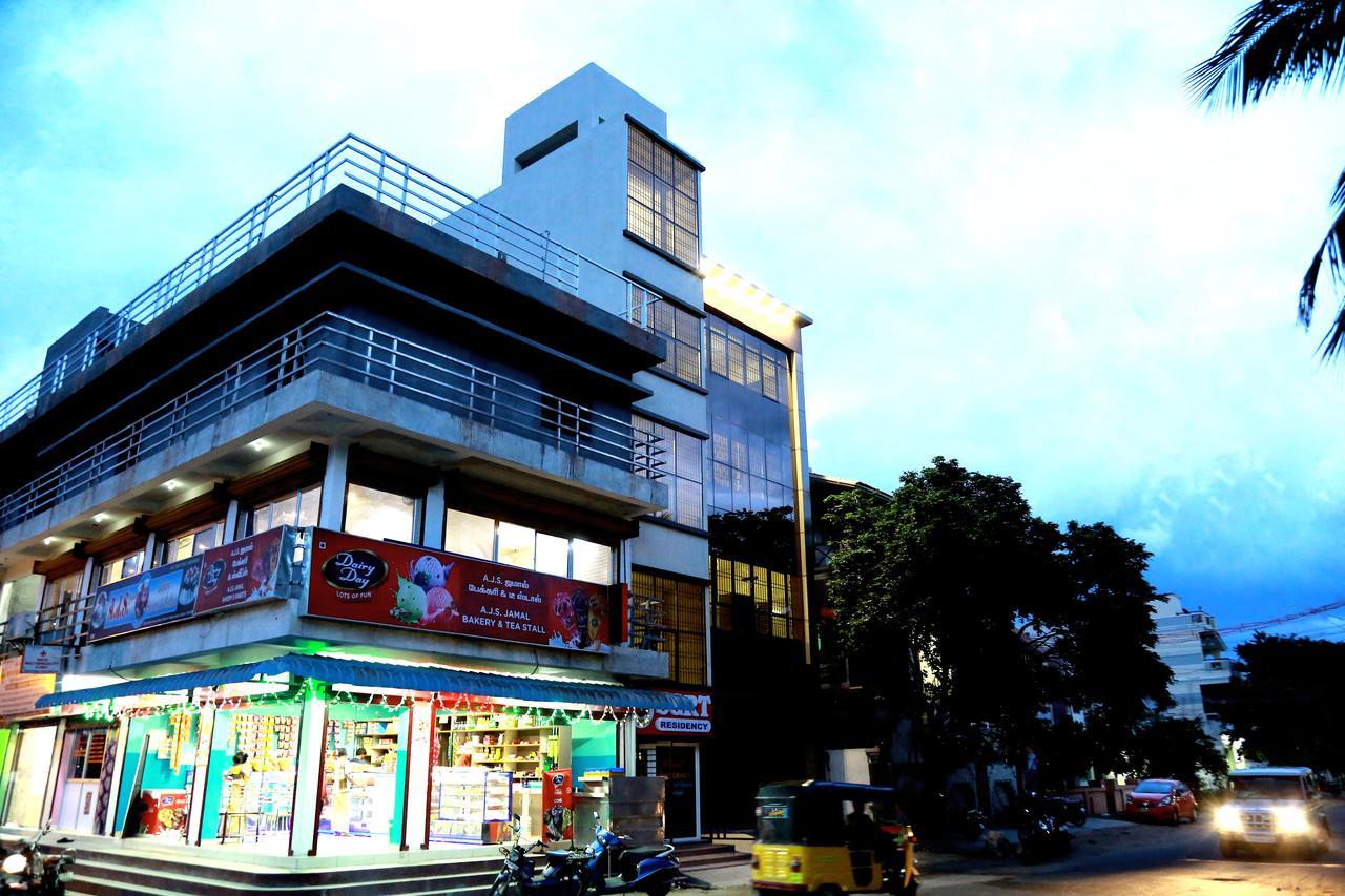 Sgrt Residency Otel Vellore Dış mekan fotoğraf