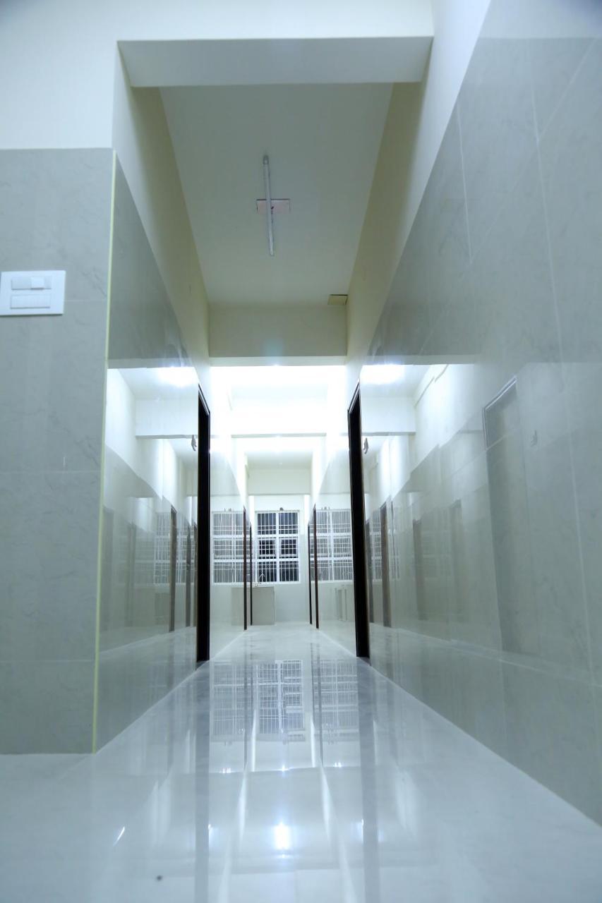 Sgrt Residency Otel Vellore Dış mekan fotoğraf